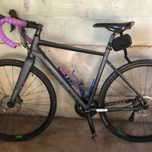 2019 Avanti Gravel bike Black