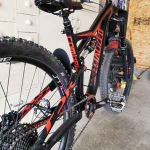 2014 Specialized Camber Evo 29 Black and Red