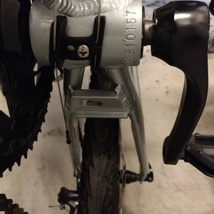 2019 REI CTY 1.2 Silver, gray or bare metal