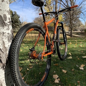 2004 Sofa King Sofa King steel Orange