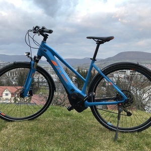 2019 Cube Women‘s Trekking E-bike Blue