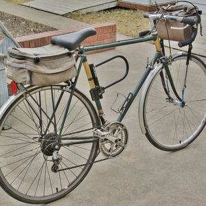 1986 Apollo Triathlon -- racing/touring Green and Yellow or Gold