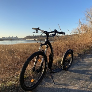 2019 Kickbike America Cross Max Black
