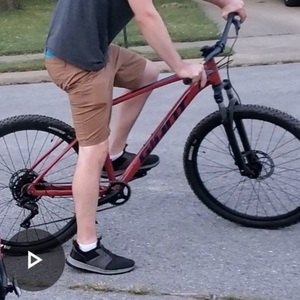 2021 Giant Talon 2 Red