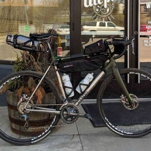Foundry Cycles Overland Silver, gray or bare metal and Green