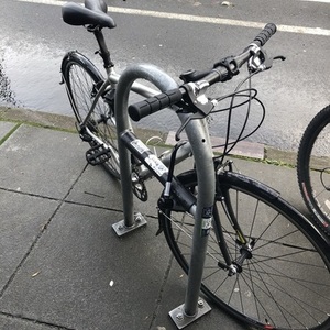Specialized Sirrus Comp Silver, gray or bare metal