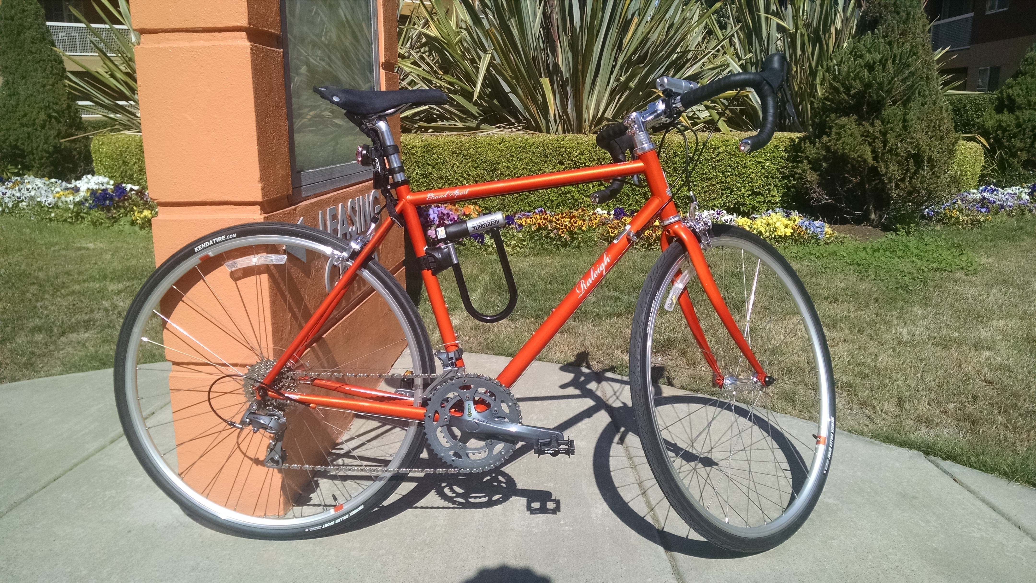Stolen 2015 Raleigh Grand Sport