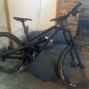 2020 YT Jeffsy Black