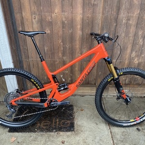 2021 Santa Cruz HIGHTOWER CC Red and Black