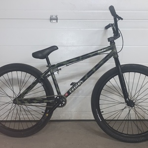 2019 Radio Bike Co Green and Black