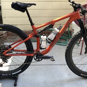 2021 Specialized Epic Evo Expert Red