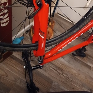 2016 Trek alpha 8.4 ds hybrid Red