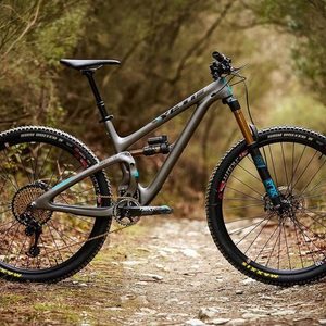 Yeti SB5.5 T-Series X01 Eagle Black