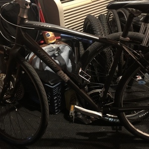 2011 Specialized Sirrus Elite Silver, gray or bare metal and Stickers tape or other cover-up