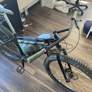 2017 Surly Karate Monkey Black