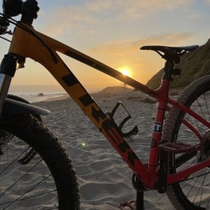 2021 Trek Marlin 7 Red