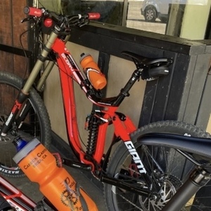 2018 Giant Glory Red