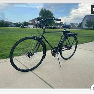 2012 Raleigh Roadster Black