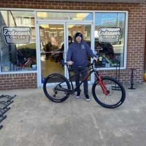 2022 Marin Bikes El Roy Black and Red