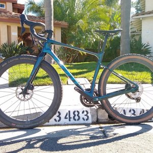 2022 Giant Revolt Blue and Green