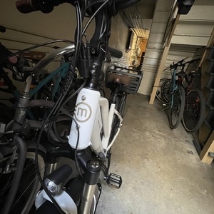 2022 Magnum Bikes Metro 750 White