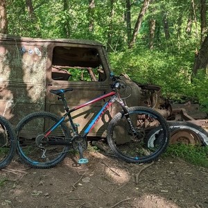 2018 Giant Talon Black, Pink, and Blue
