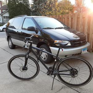 2019 Specialized CrossTrail Hydraulic Disc (Medium size) Black and Silver, gray or bare metal