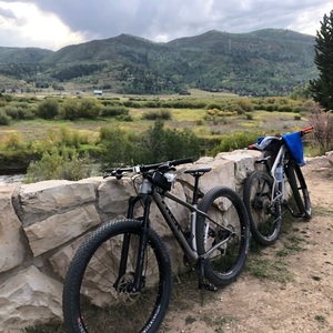 2018 Trek Stache 5 Silver, gray or bare metal