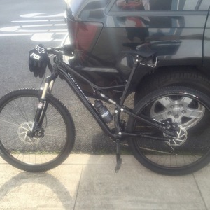 2016 Specialized Camber Black