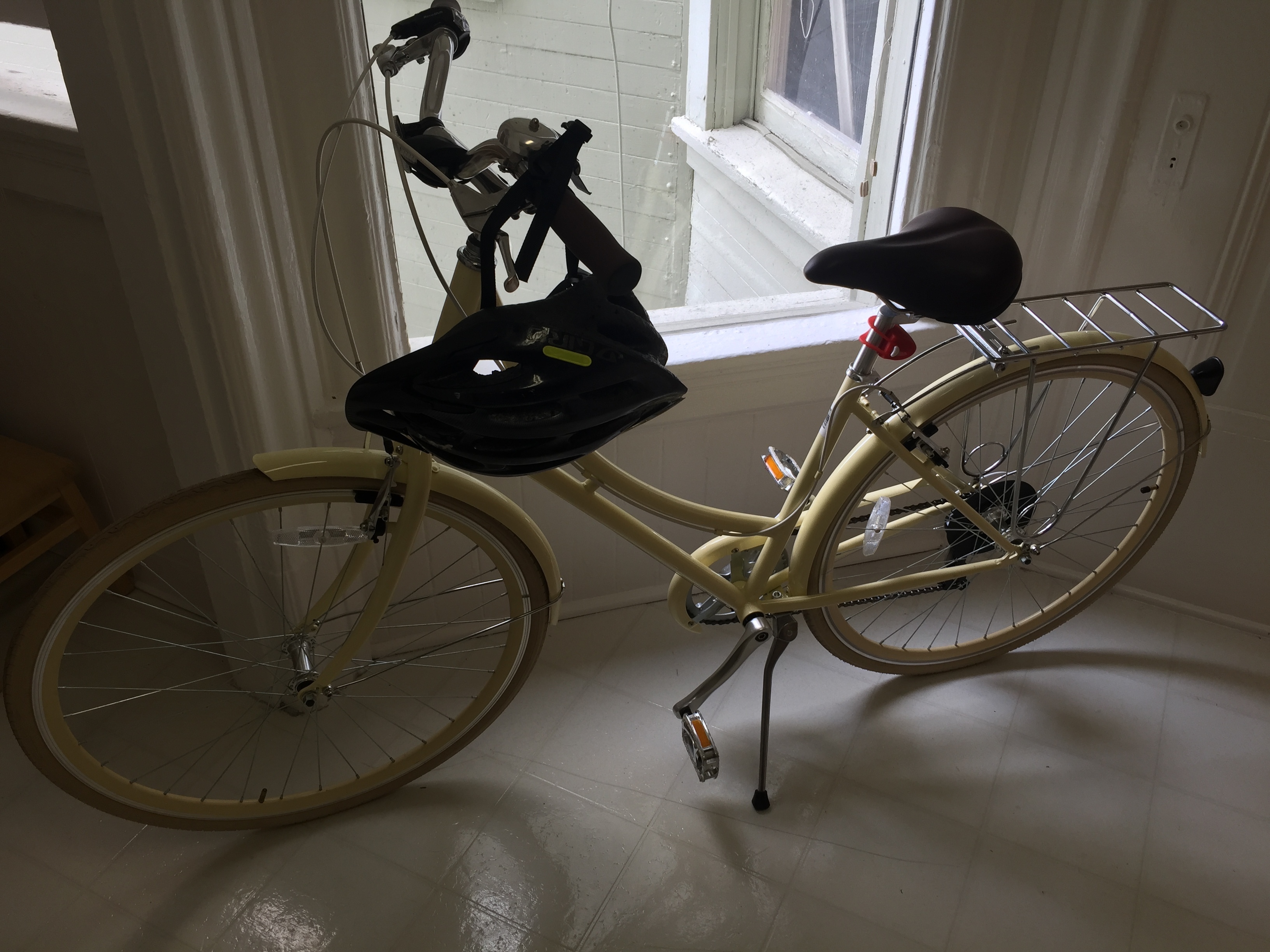 Critical Cycles Dutch