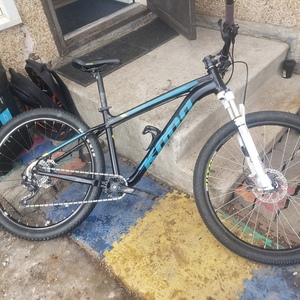 2020 Kona Blast Black, Blue, and Yellow or Gold