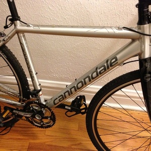 2013 Cannondale CAADX bicycle Silver or Gray