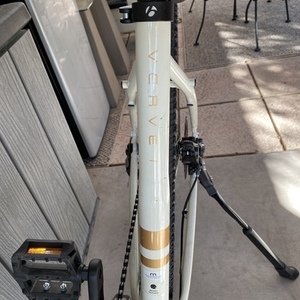 2020 Trek Verve 1 White