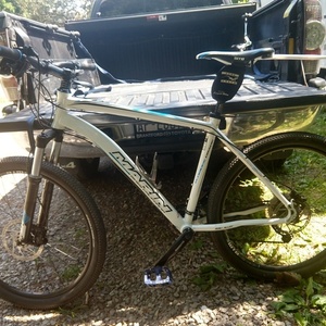 2012 Marin Bikes Eldridge Grade White and Blue