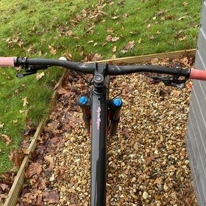 2018 Santa Cruz Bronson Black