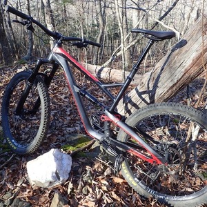 2018 YT Jeffries Black and Red