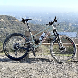 2022 Santa Cruz Hightower Brown