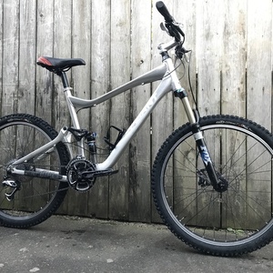 2008 Giant Trance X0 Silver, gray or bare metal