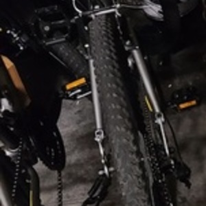 2012 Mongoose Ledge 3.1 Mountain Bike Silver, gray or bare metal