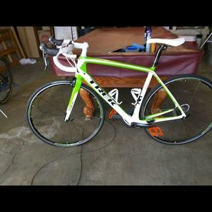 2013 Trek Madone 5.2 H2 (Compact) White and Green