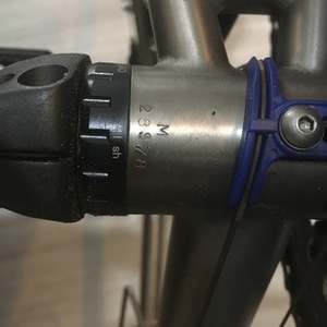 Lynskey R140 Silver, gray or bare metal