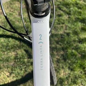 2021 Marin Bikes Terra Linda 2 White and Silver, gray or bare metal