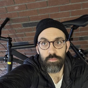 2022 6KU Urban Track Black