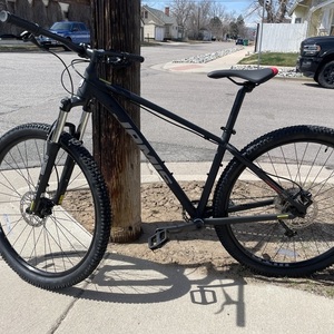 2021 Jamis Highpoint A2 17 Ano Black