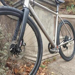 2019 Valence Bicycles Road+ Titanium gravel Silver, gray or bare metal