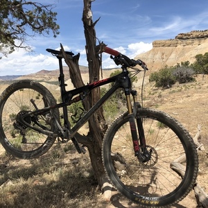 2016 Yeti Beti Black and Red