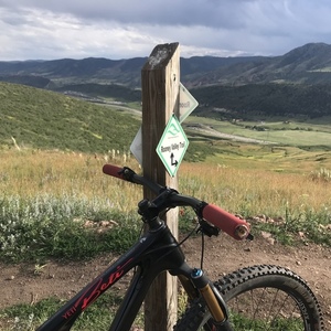 2016 Yeti Beti Black and Red