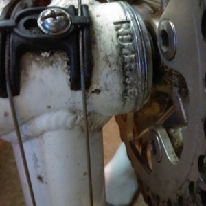 Novara Divano White, Red, and Black