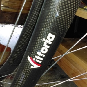 Novara Divano White, Red, and Black