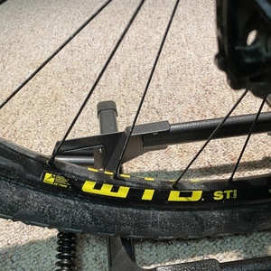 2022 Salsa Cutthroat Silver, gray or bare metal and Yellow or Gold